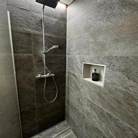Montana Apartment *