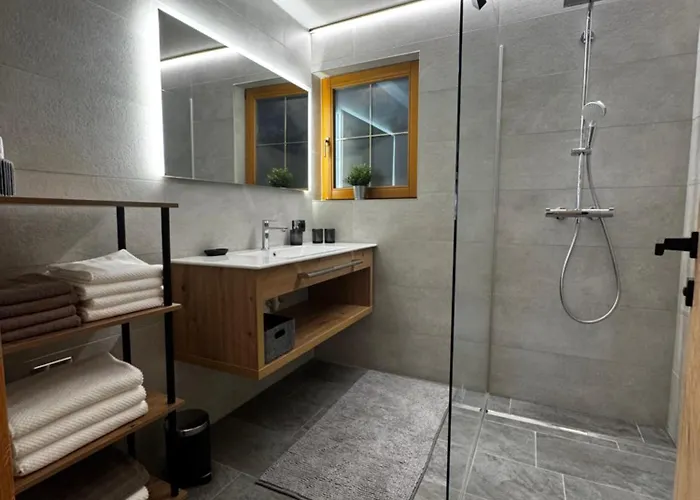 Montana * ريد إم أوبيرينتال