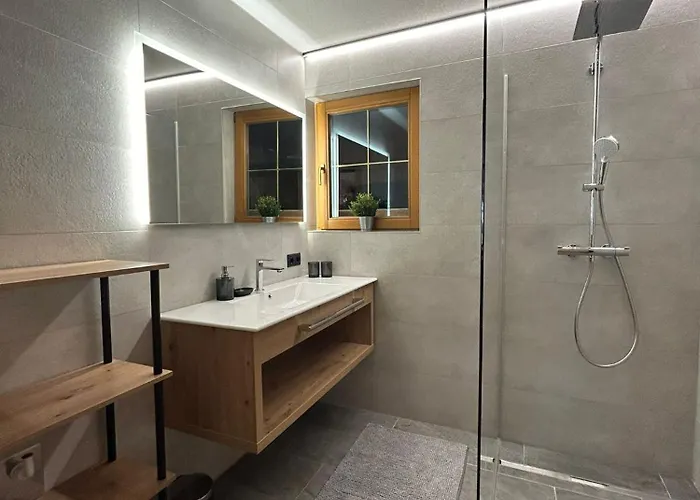 Montana * ريد إم أوبيرينتال